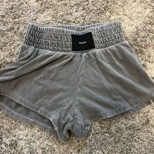 SIZE SMALL. TALENTLESS WOMENS BOXING SHORTS. STEEL GREY.